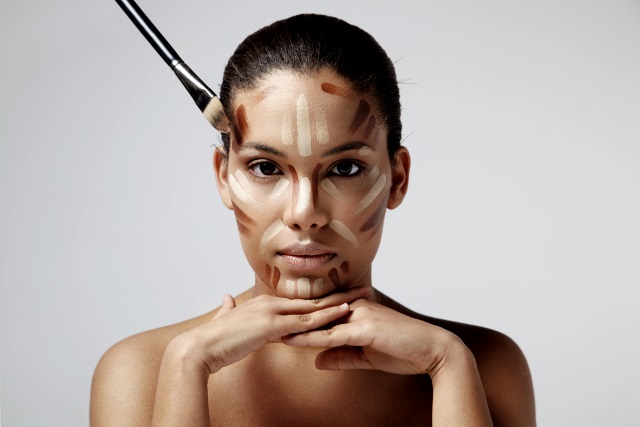 Nuevas técnicas de maquillaje: strobing y baking – El Metropolitano Digital
