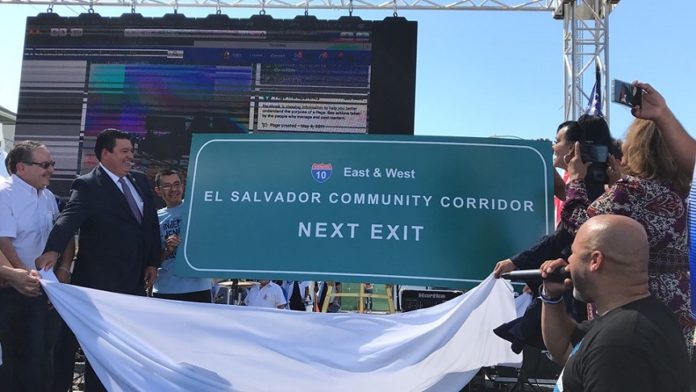 rótulo corredor salvadoreño