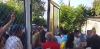 Centro de votación en colonia Santa Marta de San Jacinto habría cerrado antes de la hora supuestamente por falta de tinta indeleble