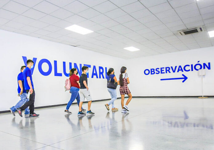 mega centro de vacunación