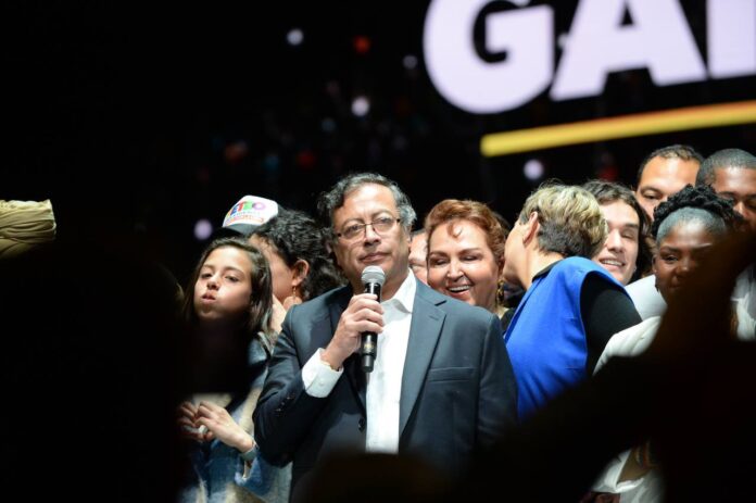 gustavo petro