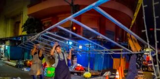 Inicia la movilización voluntaria de comerciantes del predio exBiblioteca