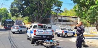 Capturan a dos personas por supuesto robo de moto