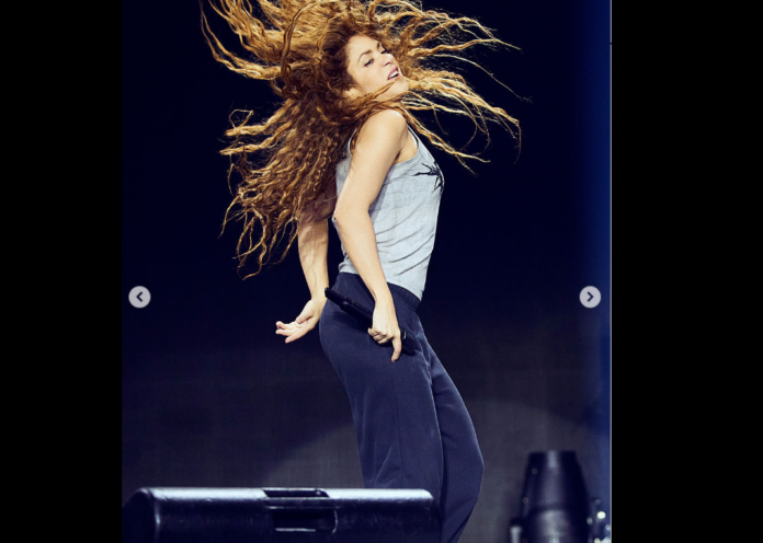 SHAKIRA GIRA