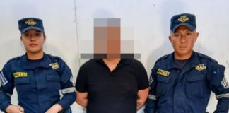 Atrapan a hombre que manejaba pick-up en estado de ebriedad