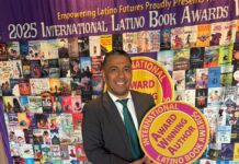 Periodista salvadoreño obtiene medalla de oro en premio internacional del libro latino en Estados Unidos