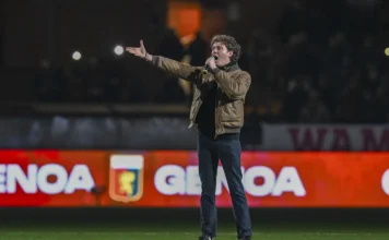 El Génova homenajeó a Frank Sinatra por su 110 aniversario