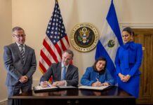 El Salvador es el primer país en firmar un acuerdo con Estados Unidos para la eliminación de aranceles