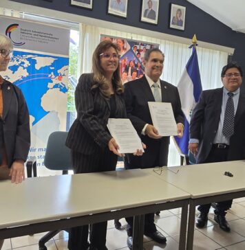 Cámara Alemana y Junior Achievement El Salvador firman Memorando de Entendimiento para fortalecer el vínculo entre talento joven y sector empresarial