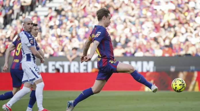 Frenkie de Jong se lesiona el bíceps distal y estará entre cinco y seis semanas de baja
