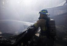 Sofocan incendio estructural en Planta Calvo, Puerto CORSAIN