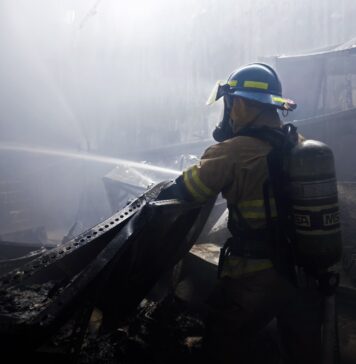 Sofocan incendio estructural en Planta Calvo, Puerto CORSAIN