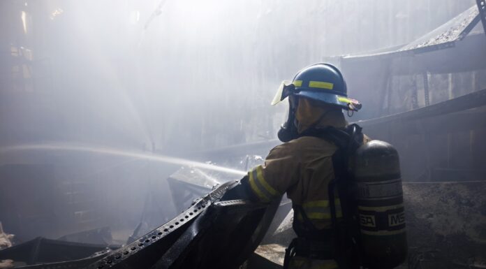 Sofocan incendio estructural en Planta Calvo, Puerto CORSAIN