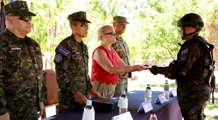 Entrenamiento de EE.UU. capacita a 26 nuevos elementos para la Fuerza Tarea Naval de Tridentes