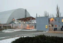 Francia evalúa la restauración del sarcófago de Chernóbil en 500 millones de euros