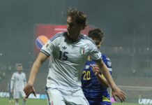 1-1 (4-1). Italia cae en depresión tras faltar a su tercer Mundial consecutivo