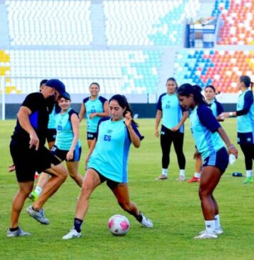 Eric Acuña: “Tenemos que ir a buscar el partido para avanzar a la siguiente fase”