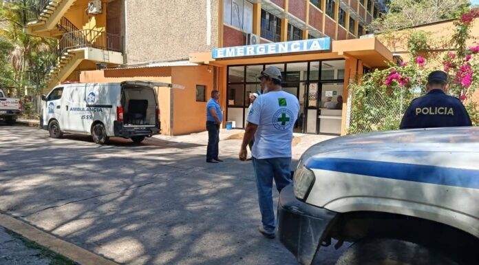 Mujer resulta gravemente lesionada tras ser atropellada en Chalatenango