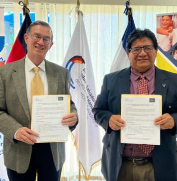 Junior Achievement El Salvador y CVBOOK impulsan la empleabilidad juvenil con alianza estratégica