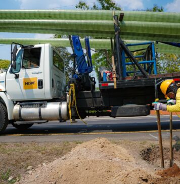 Gobierno inició proyecto de iluminación en más de 100 kilómetros de carreteras del país