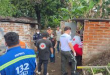 Mujer resulta lesionada tras caer en una fosa de aguas residuales en Usulután