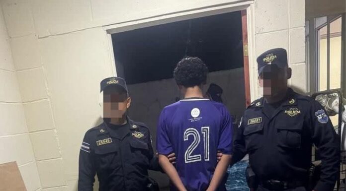 Menor de 14 años es detenido tras hallazgo de sustancias ilícitas en registro domiciliar