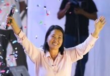 Fujimori amplía su estrecha ventaja en Perú y Sánchez llama a defender el voto