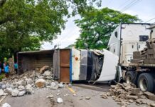 Accidente entre volqueta y rastra deja un lesionado y bloquea carretera en Metapán
