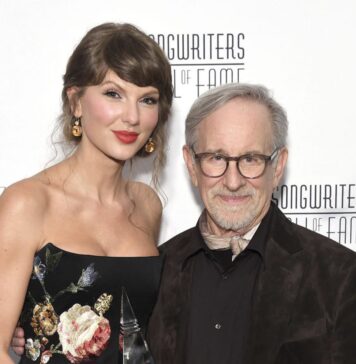 Taylor Swift se convierte en la mujer más joven en entrar en el Salón de la Fama de los Compositores