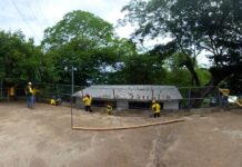 MOP inicia reparación de muro colapsado en centro escolar de Chiltiupán