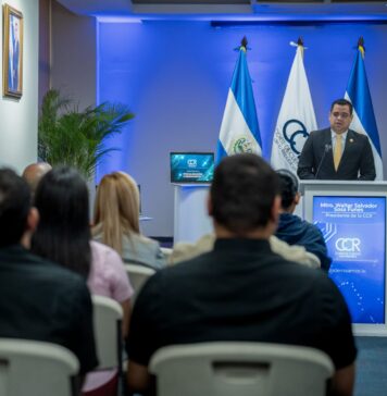 Corte de Cuentas moderniza la notificación con la actualización de datos de servidores públicos