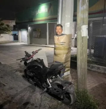 Investigan en Jalisco a un «justiciero» que ata a presuntos delincuentes a postes en la vía pública
