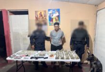 Detienen tres personas tras ser acusados de distribuir y vender drogas