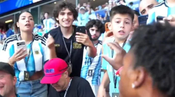 FIFA abrió una investigación por insultos racistas tras el cruce de una hincha argentina y el streamer Speed