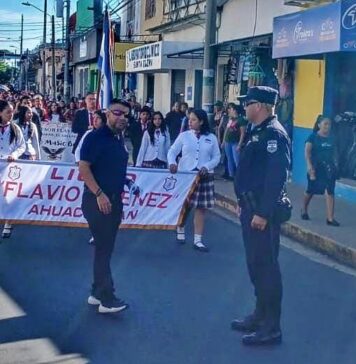 PNC brinda seguridad durante actividades estudiantiles en La Paz y Ahuachapán