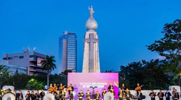 San Salvador inicia las Fiestas Patronales en honor al Divino Salvador del Mundo