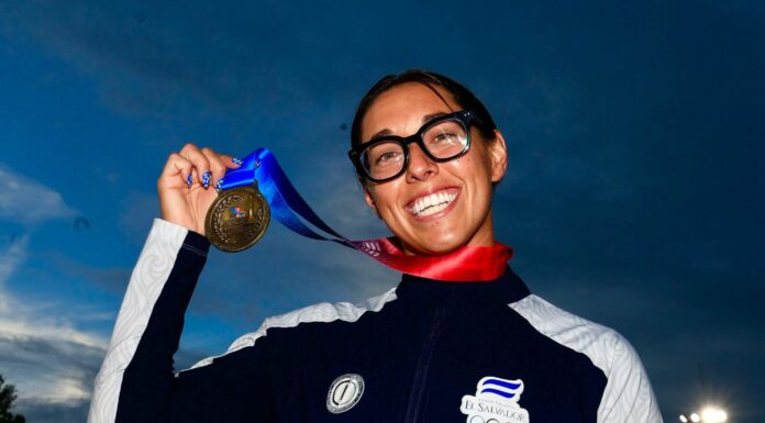 Marina Spadoni conquista el oro e impone récord en los 50 metros mariposa de Santo Domingo 2026