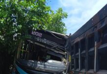 Seis personas afectadas tras colisión entre un autobús y una volqueta en la Carretera Panamericana