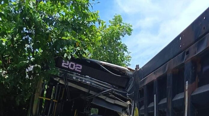Seis personas afectadas tras colisión entre un autobús y una volqueta en la Carretera Panamericana