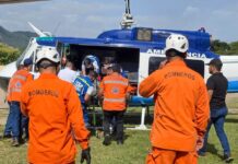 Menor resulta gravemente lesionado tras caer de un árbol en Chalatenango