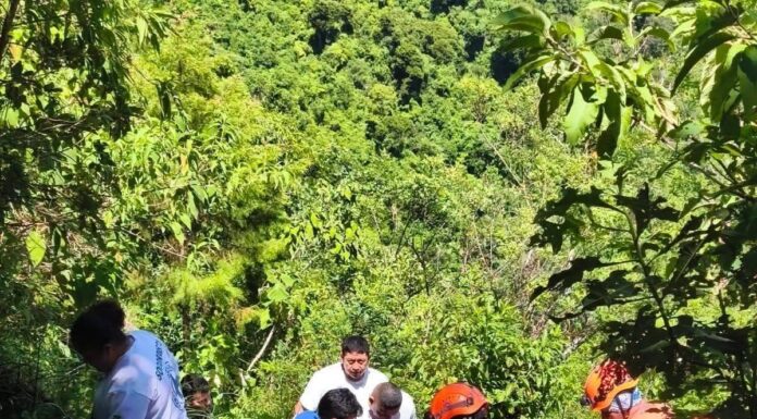 Rescatan a mujer tras sufrir una caída mientras hacía senderismo en El Boquerón