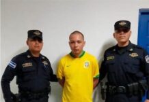 Capturan a joven acusado de atacar con un corvo a una mujer y un hombre dentro de una vivienda