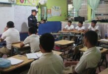 PNC imparte charlas educativas a estudiantes en Panchimalco