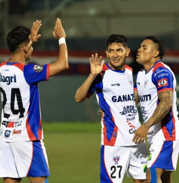 ¡Fiesta pampera! Firpo golea 4-0 al Diriangén y firma una gran noche en Copa Centroamericana