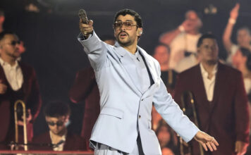 Bad Bunny regresa «a casa» para cerrar su gira y «traer esperanza y fuerza» a Puerto Rico