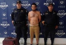 Capturan a sujeto por romper puerta de vidrio para robar en negocio de San Miguel Centro y detienen a su receptor