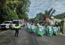 Centros escolares inauguran el Mes Patrio