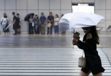 Más de 1,9 millones de personas bajo orden de evacuación en Japón por el tifón Dujuan