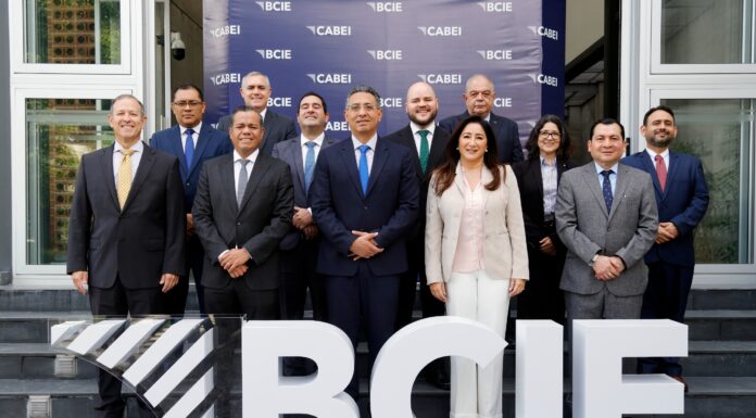 BCIE amplía a $103.7 millones crédito para vivienda en El Salvador