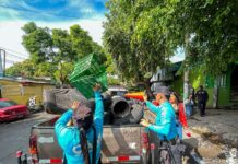 CAM San Salvador y PNC ejecutan operativo para despejar vías públicas en el distrito de Mejicanos